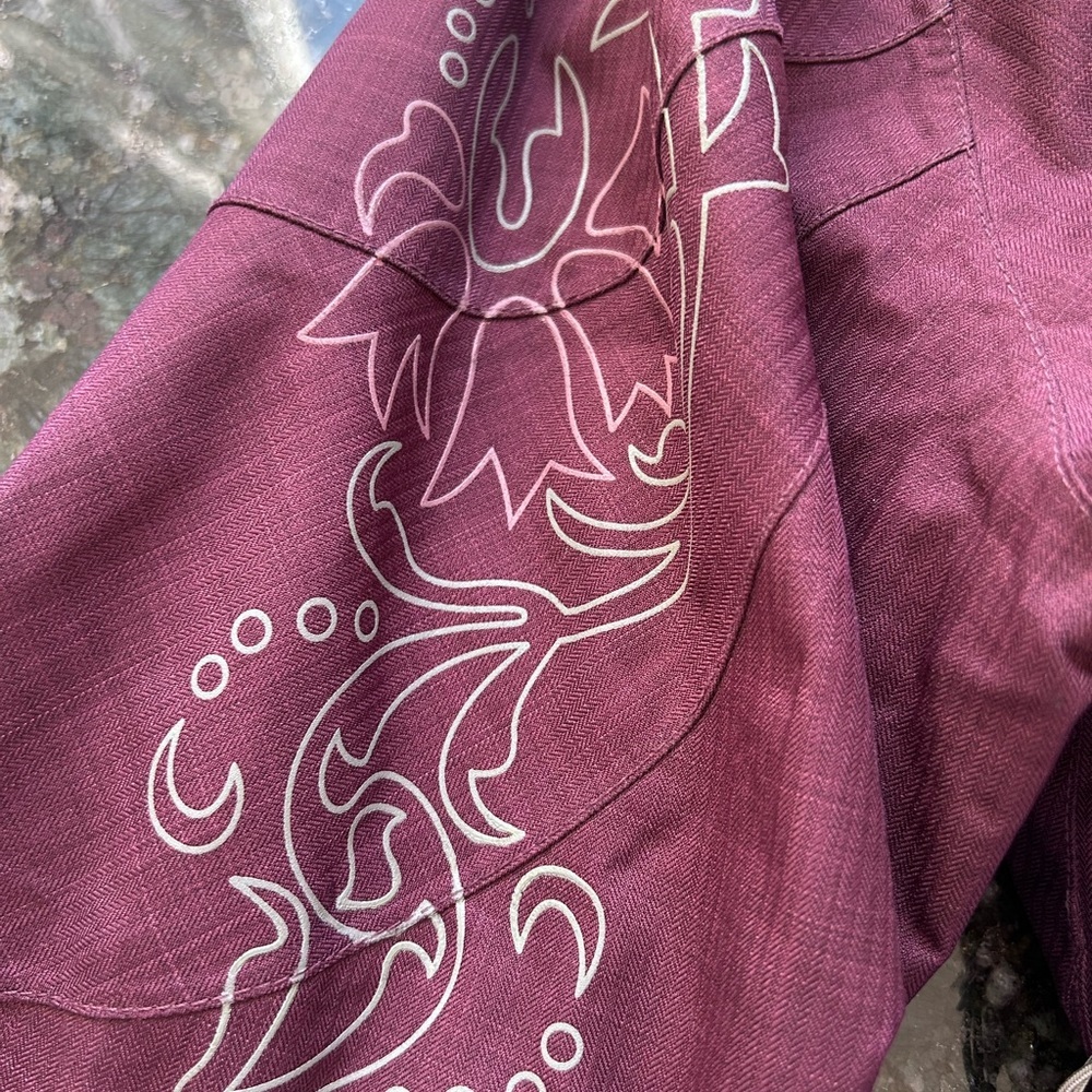 Cloudveil Primaloft ski/winter coat. Pockets. Zip off hood. Venting. Purple. EUC - Picture 16 of 16